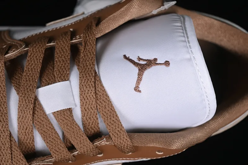 All categories Air Jordan Jordan series basketball shoes Air Jordan 1 Low Air Jordan 1 Low AJ1 Joe 1 white brown low-top cultural casual sneakers DC0774-202